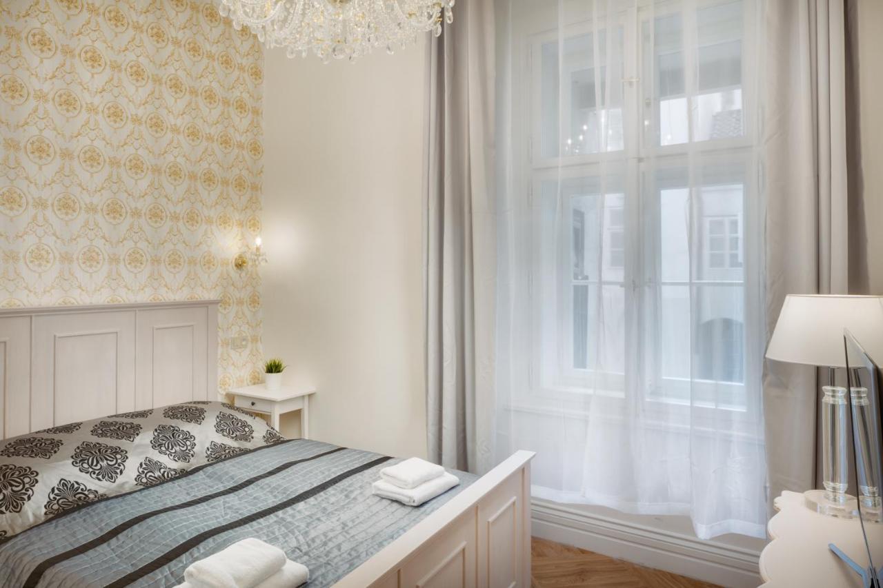 Mikulasska - Old Town Square View Residence Prague Ngoại thất bức ảnh